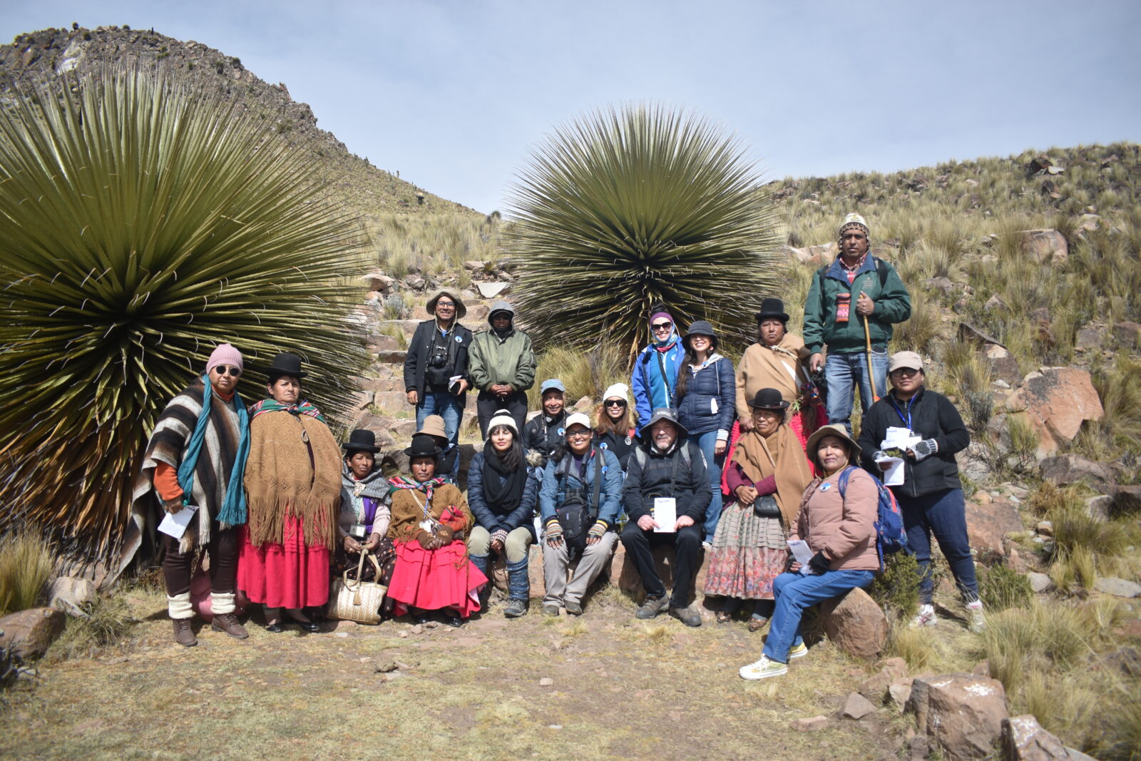 Actividad de ecoturismo, en el marco del proyecto para conservar la Puya raimondii en el altiplano de Bolivia