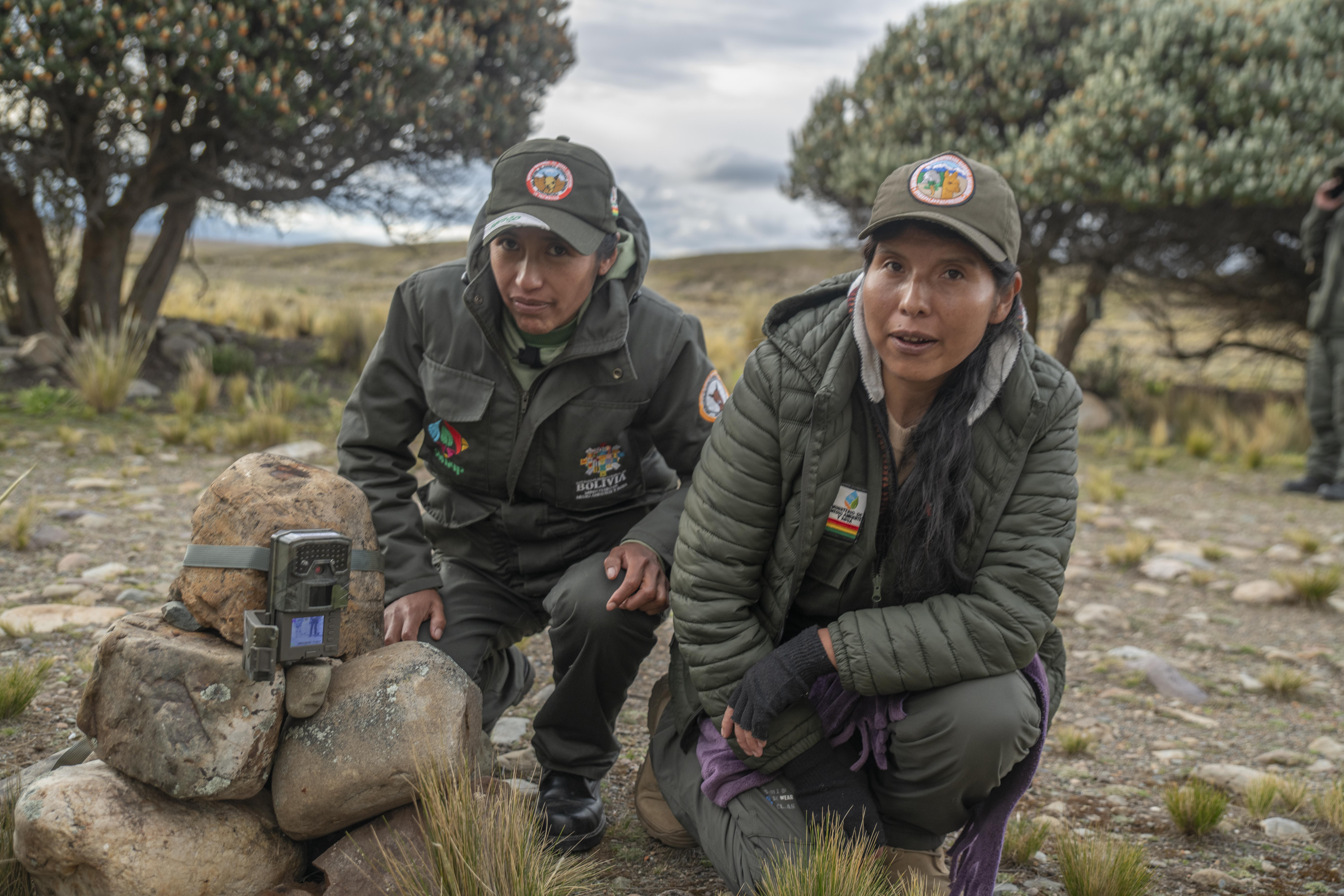 Mirada de género. Taller práctico de colocación de trampas cámara a guardaparques