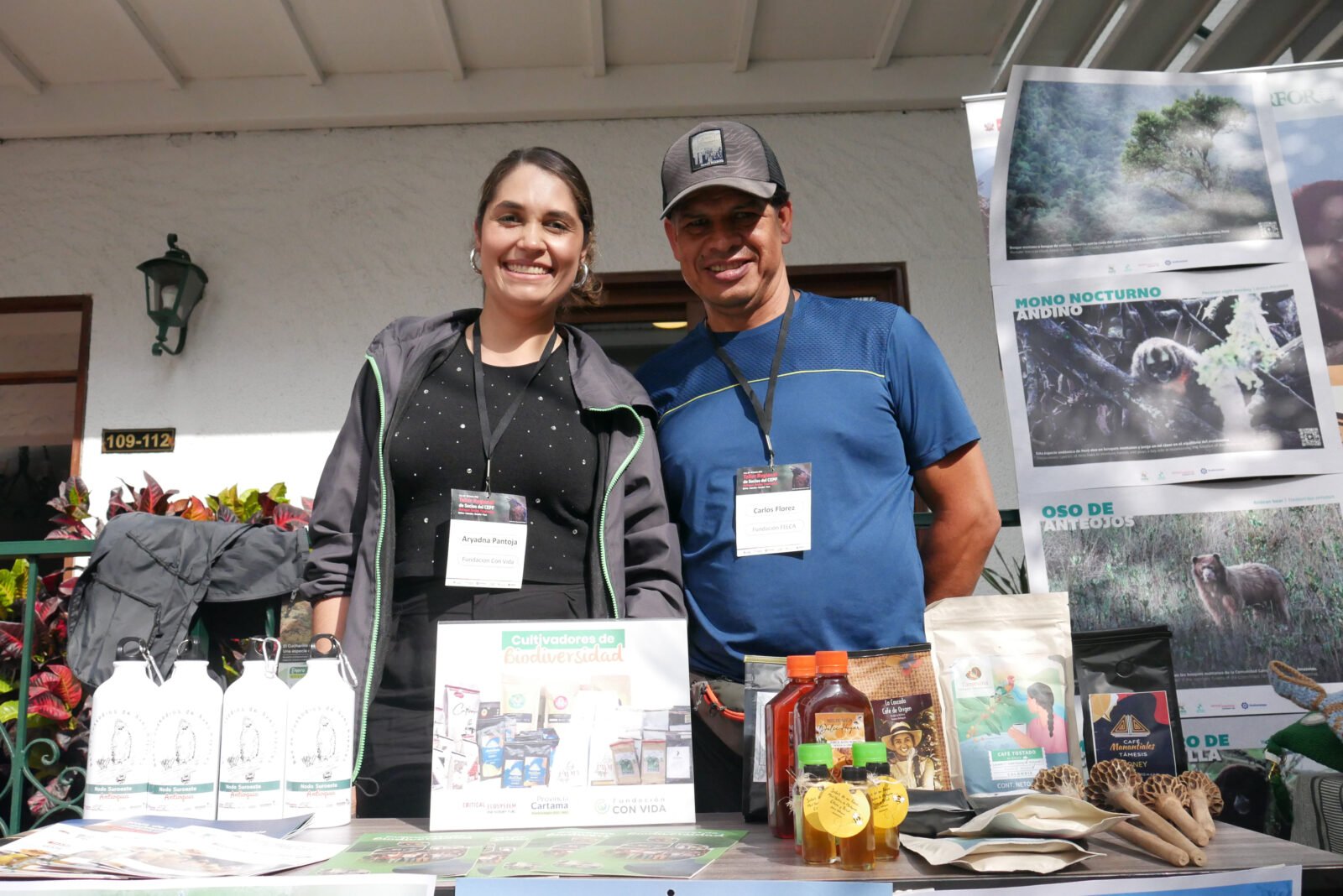 Aryadna Pantoja y Carlos Florez, socios colombianos de Fundación Con Vida y Fundación FELCA, respectivamente. Ambos participaron en este taller indispensable para seguir construyendo las bases para el futuro de los Andes Tropicales.